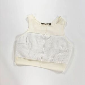Masfer Su structural mesh crop top 38